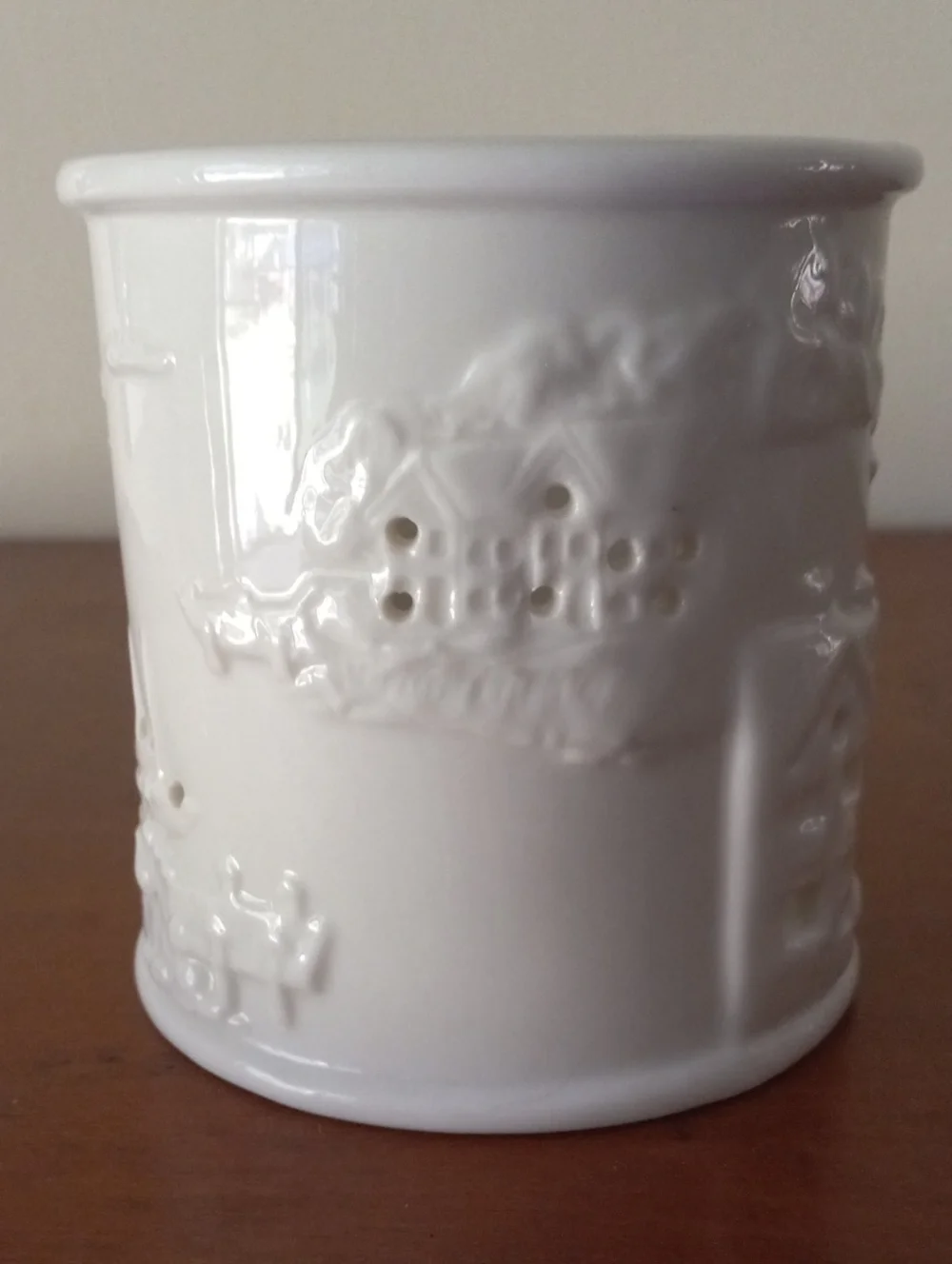 None glossy white